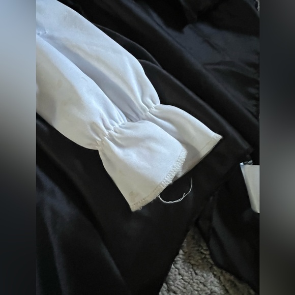 Kids 3T/4T Lil’ Vampire Halloween Costume - Picture 6 of 6